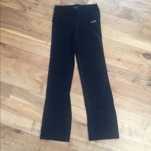Black yoga pants